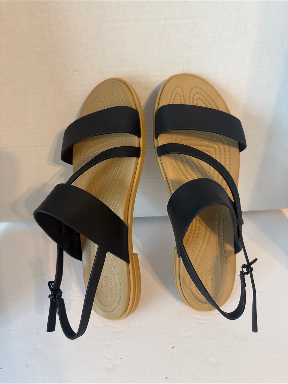 CROCS Women's Black and Tan Strappy Slingback Sandals SIZE 10 - Picture 3 of 7